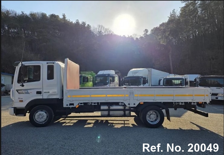  Hyundai / Mega Trucks Stock No. 20049
